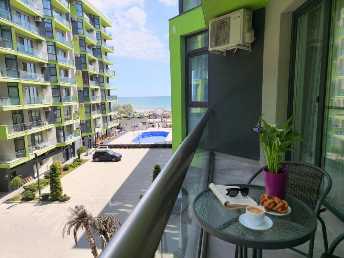 Sole Aparthotel Pool & Spa Mamaia Nord 那沃达利 外观 照片