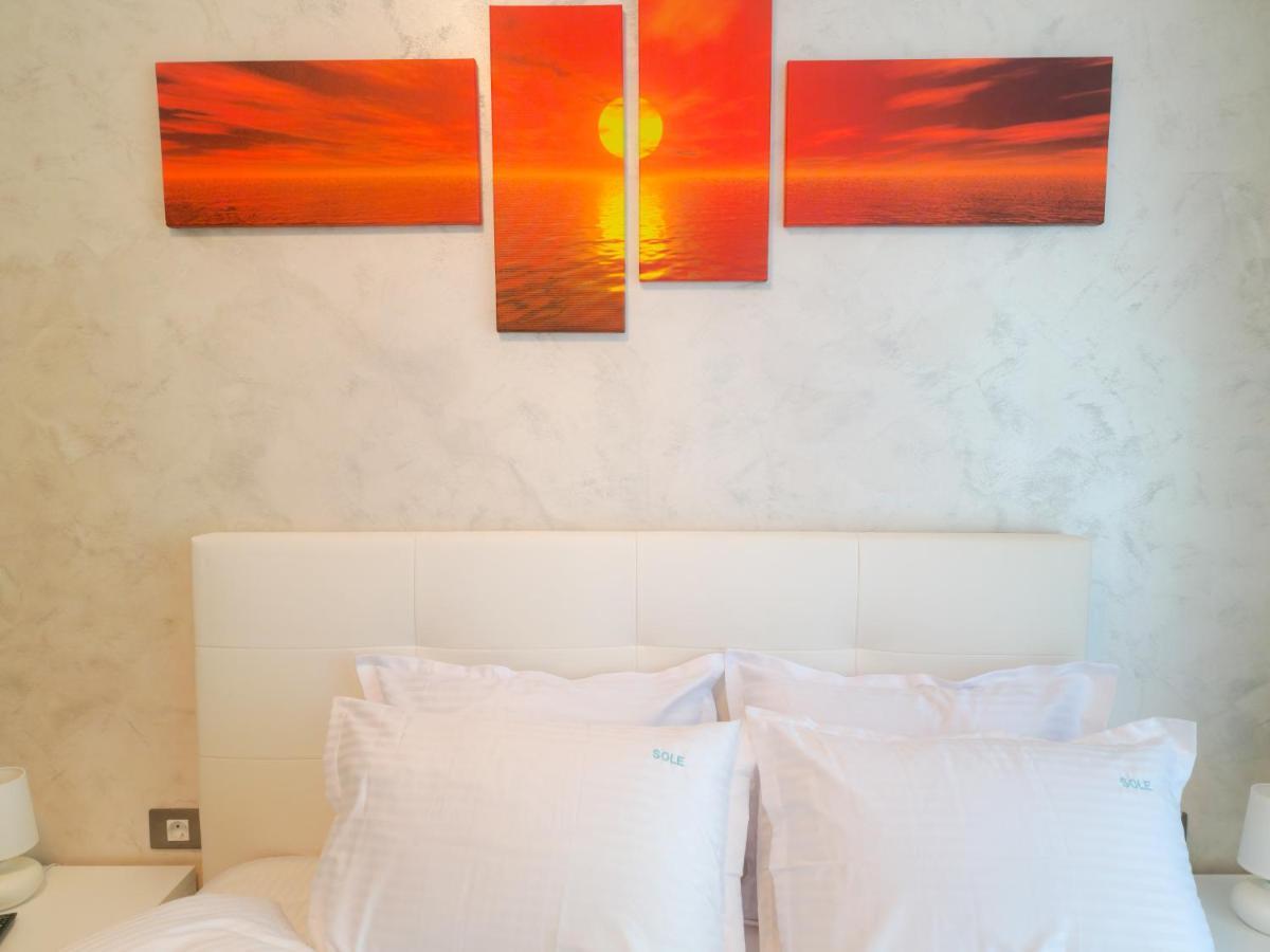 Sole Aparthotel Pool & Spa Mamaia Nord 那沃达利 外观 照片