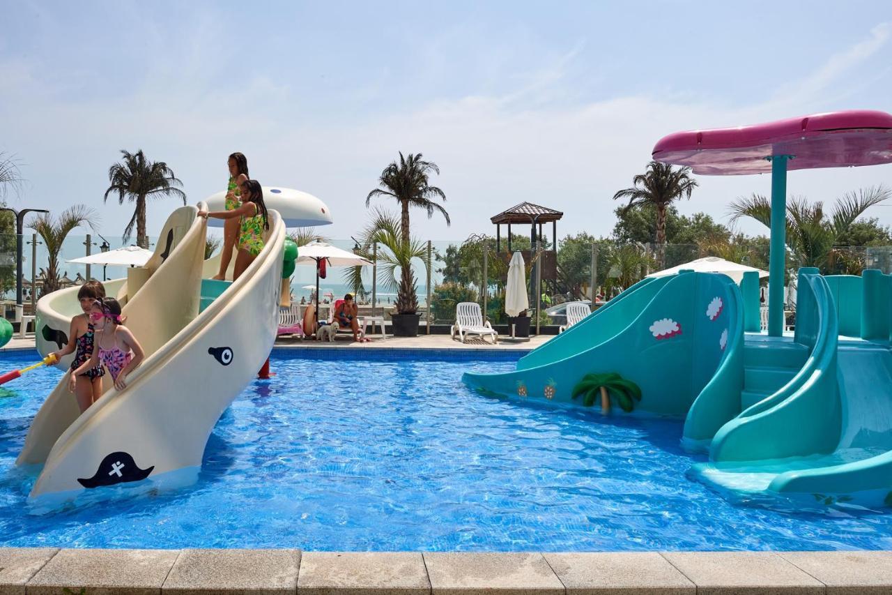 Sole Aparthotel Pool & Spa Mamaia Nord 那沃达利 外观 照片